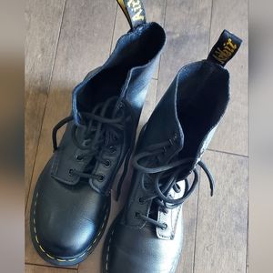Doc Martens Pascal thin leather boots